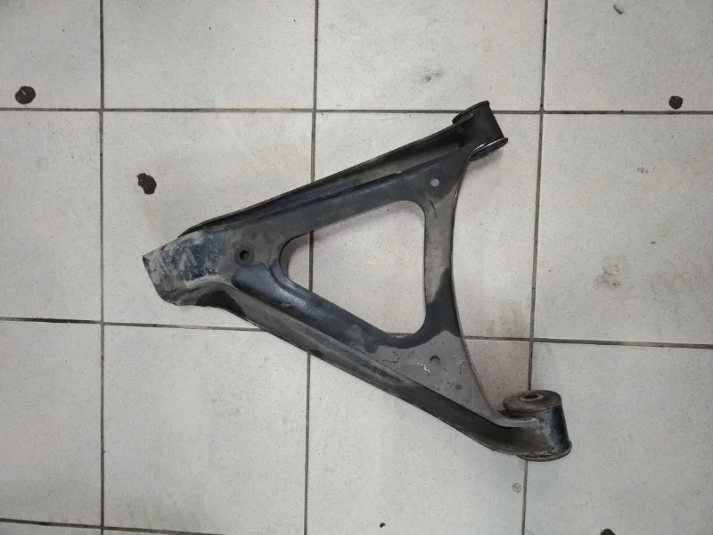 Рычаг подвески нижний Porsche Cayenne 2003 955