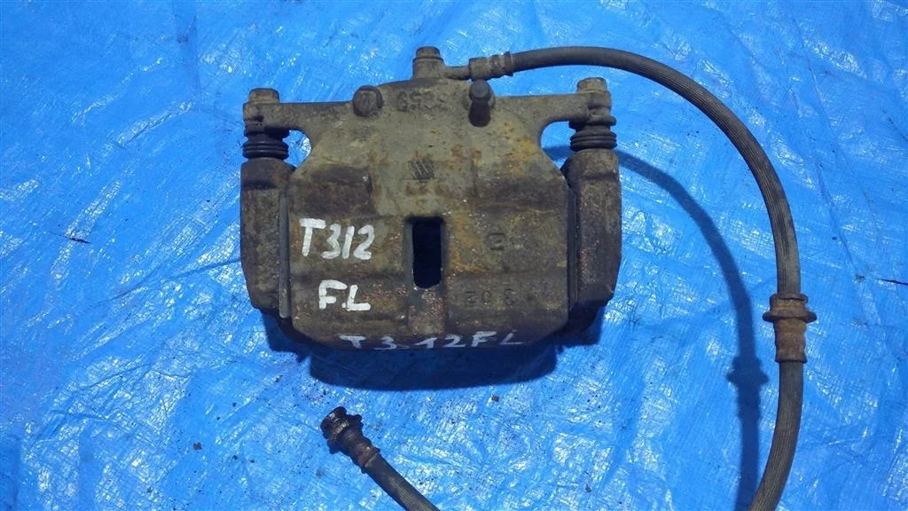 Б.у. суппорт NISSAN X-TRAIL T31 NISSAN X-TRAIL T31