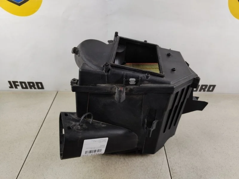 Корпус воздушного фильтра Volvo XC90 2010 C_71