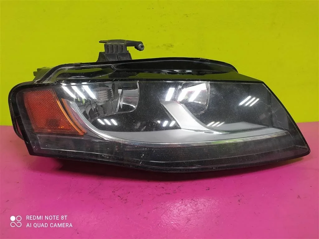 Фара правая Audi A4 B8 2008-2012 8K0941004B