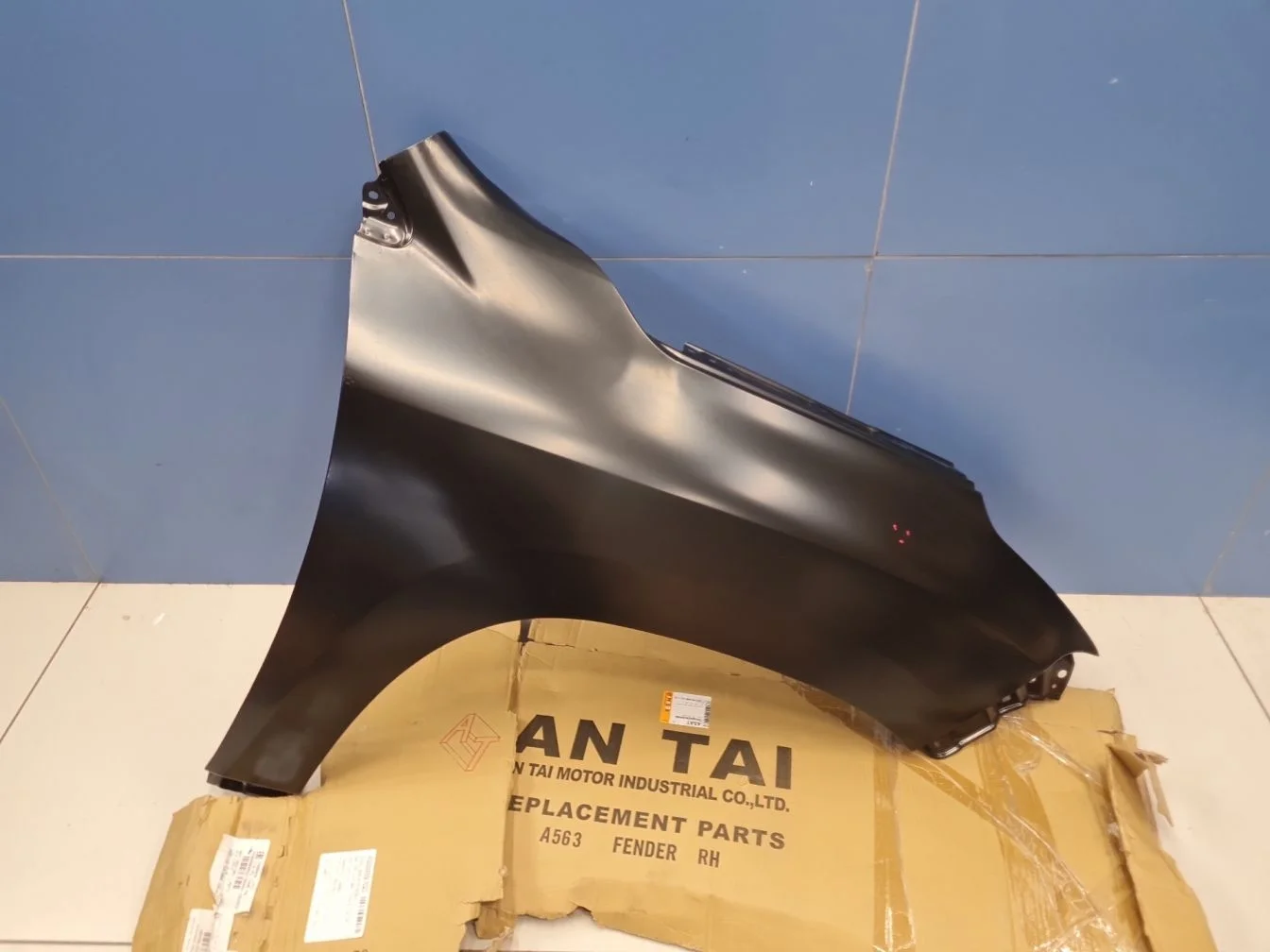 Крыло переднее правое для Lexus LX 570 URJ200 2007-