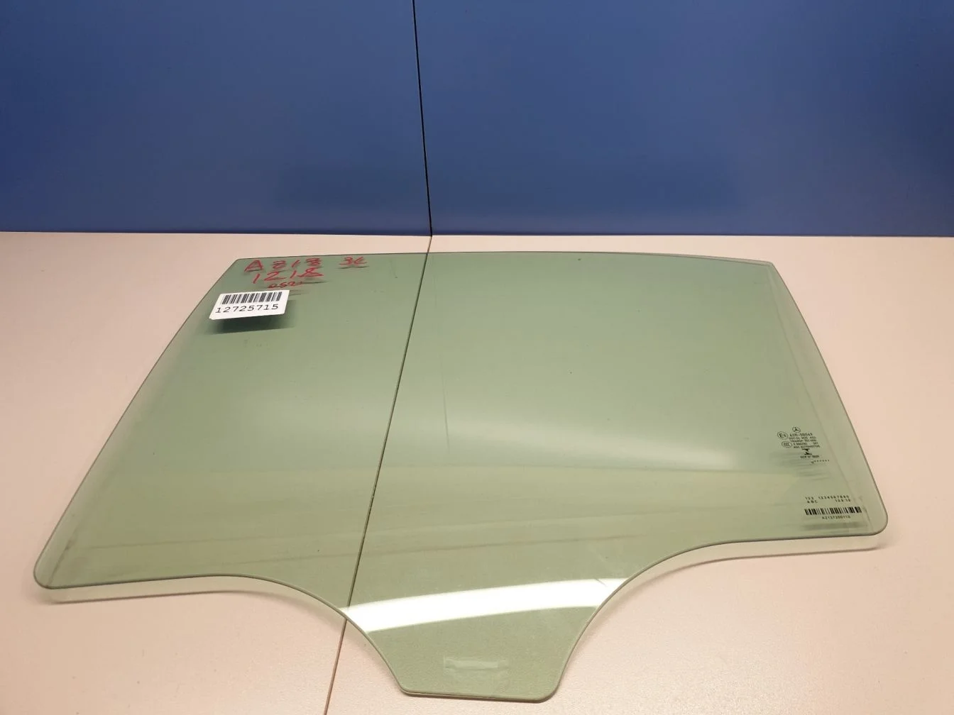 Стекло двери задней левой для Mercedes E-klasse W213 2016-