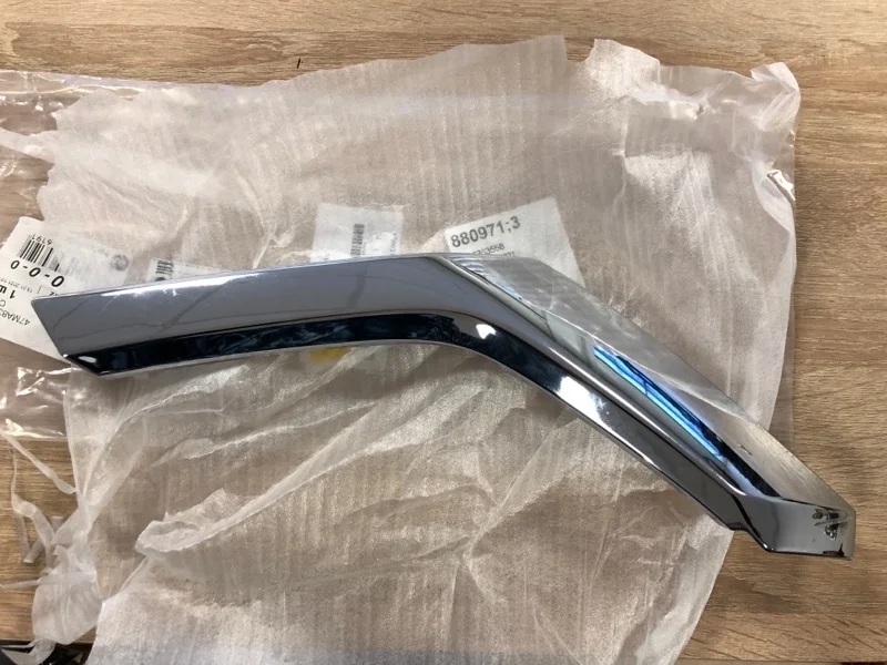 Накладка на бампер Mitsubishi Pajero Sport 3 2015- 47MA834CL KS1W 4N15, передняя левая