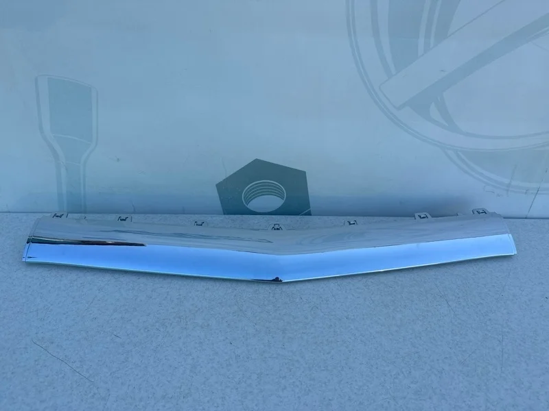 Молдинг переднего бампера центральный Mercedes-benz CLS C218