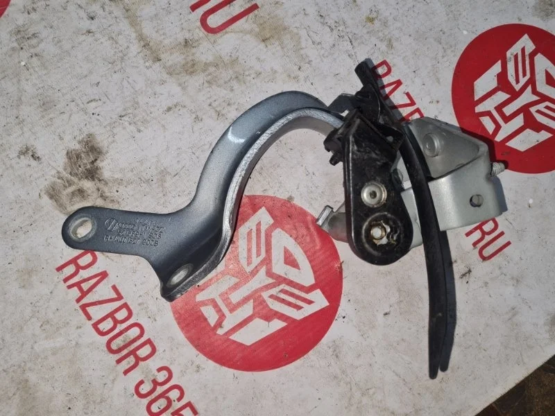 Петля крышки багажника Audi Q7 2011 4L