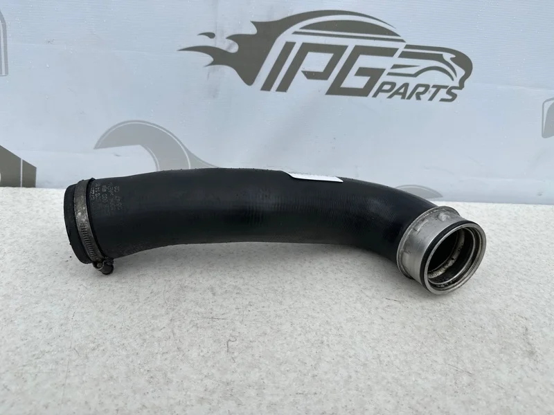 Патрубок интеркулера правый Mercedes-benz W164