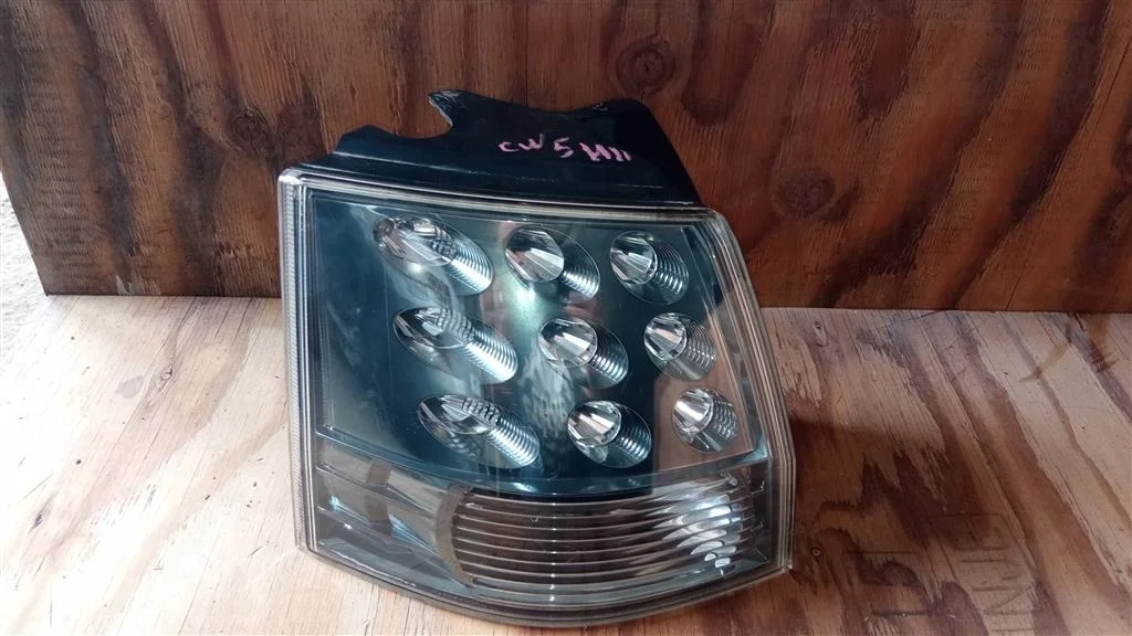 Б.у. фонарь наружный MITSUBISHI OUTLANDER XL CW5W MITSUBISHI OUTLANDER XL CW5W