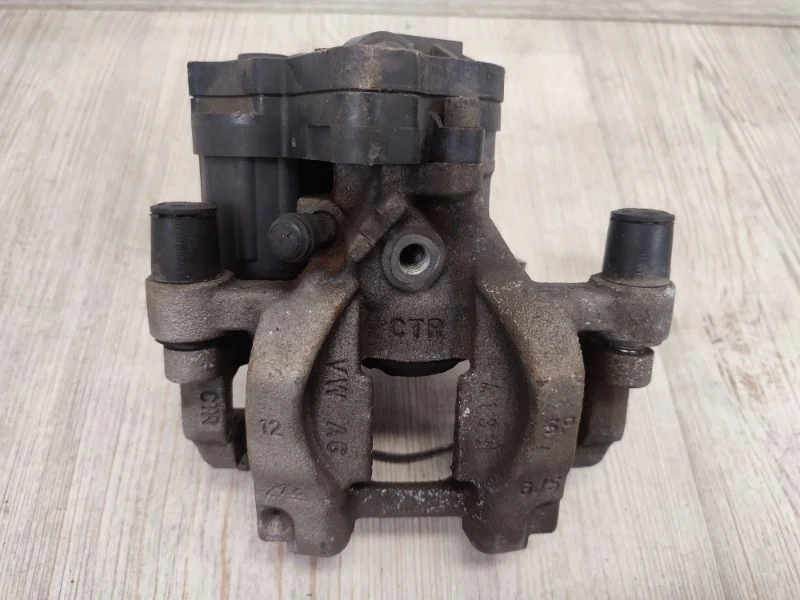 Суппорт VW Arteon -Line 2019 3G8