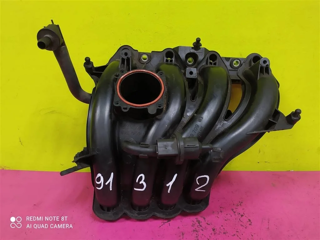 Впускной коллектор Caddy Golf 1,4 BUD 036129709GT