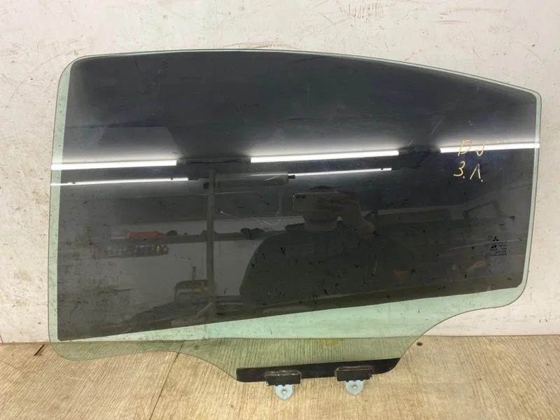 Стекло двери задней Mitsubishi Galant 2006 2007 2008 2009 2010 5736A117, заднее левое