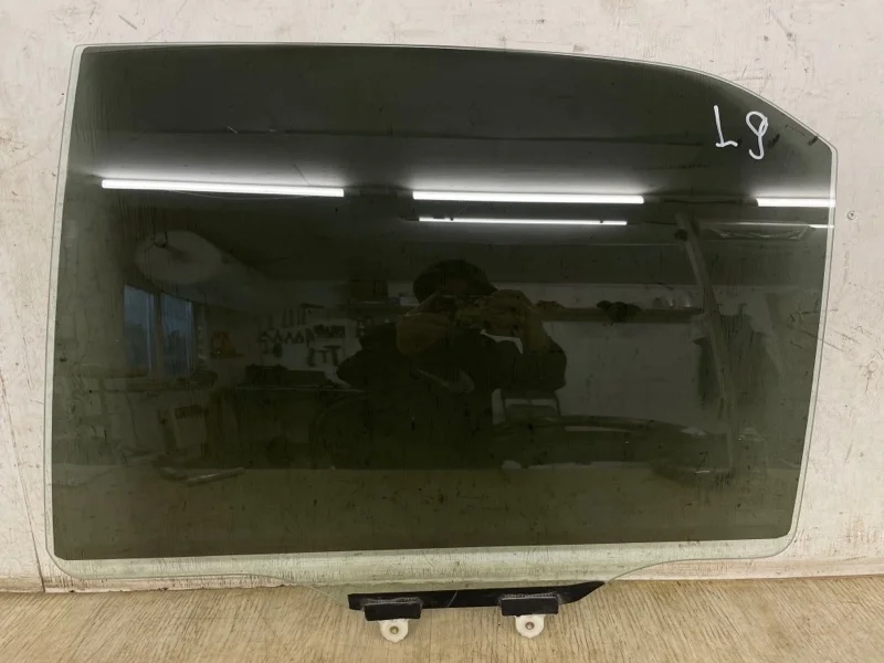 Стекло двери задней MITSUBISHI LANCER 9 2000 2001 2002 2003 2004 2005 2006 2007 2008 2009 2010 2011 MR525741 CS1A 4G13, левое