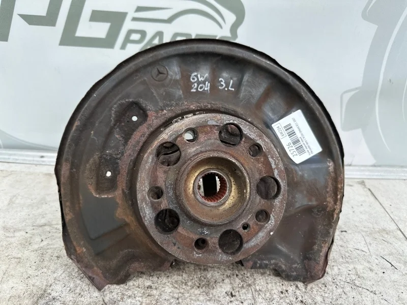 Кулак задний левый Mercedes-benz 2007 W204