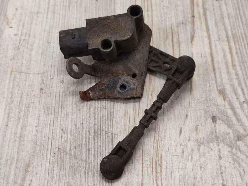 Датчик дорожного просвета Audi A8 2011-2017 D4