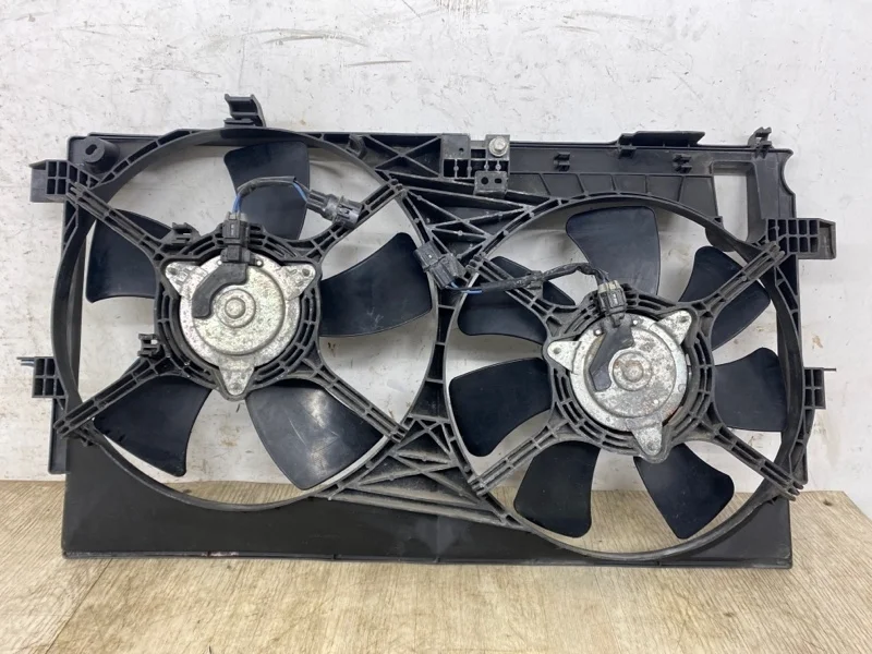 ДИФФУЗОР РАДИАТОРА ДВИГАТЕЛЯ Mitsubishi Outlander Xl 2007 2008 2009 2010 1360A041 CW