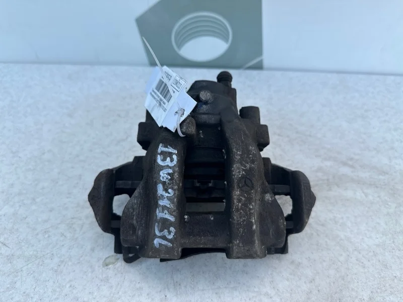 Тормозной суппорт задний левый Mercedes-benz 2007 W211