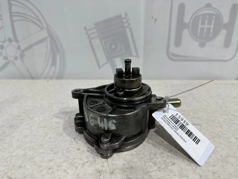 Вакуумный насос Mercedes-benz W203