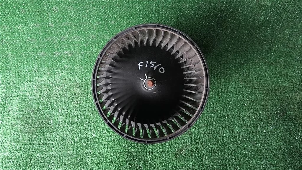 Б.у. мотор печки NISSAN JUKE F15E NISSAN JUKE F15E