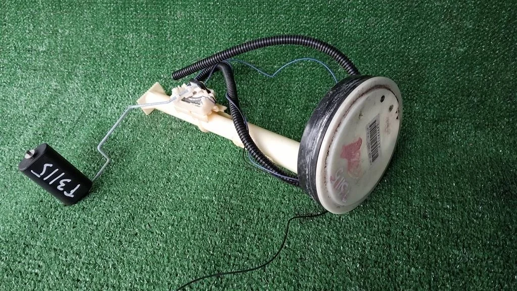 Б.у. датчик уровня топлива NISSAN X-TRAIL T31 NISSAN X-TRAIL T31