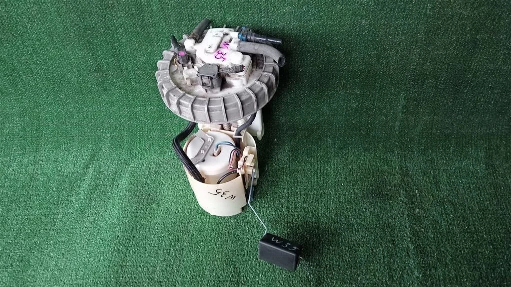 Б.у. насос топливный TOYOTA PRIUS ZVW30 TOYOTA PRIUS ZVW30