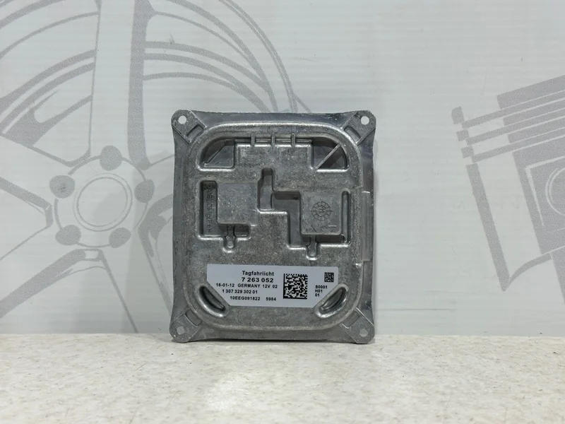 Блок управления фарой BMW 3 E92