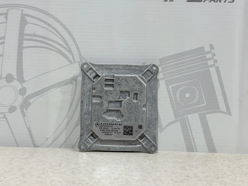 Блок управления фарой Mercedes-benz W221