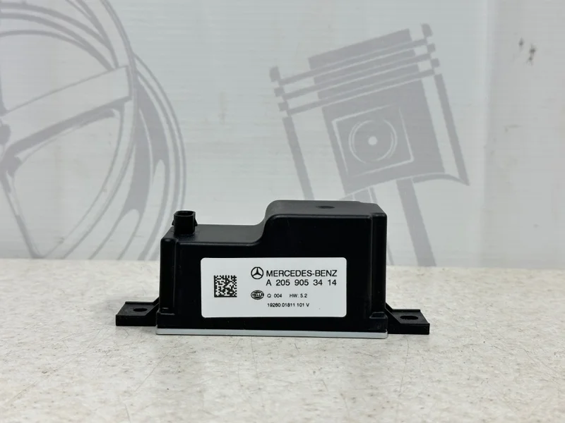 Преобразователь напряжения Mercedes-benz W205