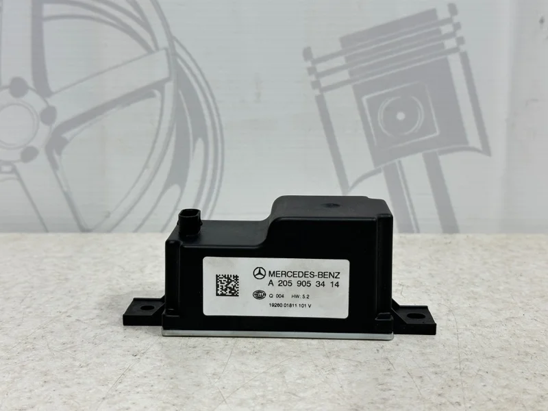 Преобразователь напряжения Mercedes-benz W205