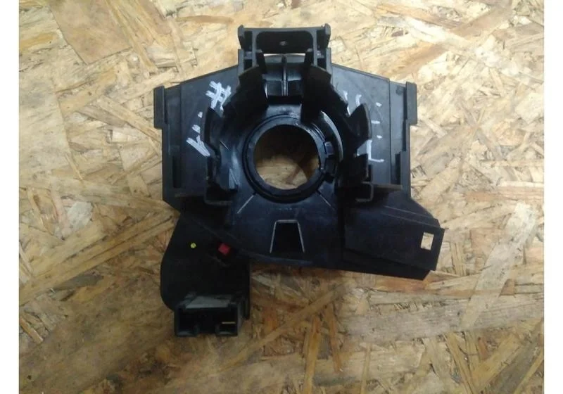 Шлейф подрулевой (лента) Ford Fiesta 5