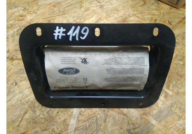 Подушка безопасности в торпеду Ford Mondeo 3