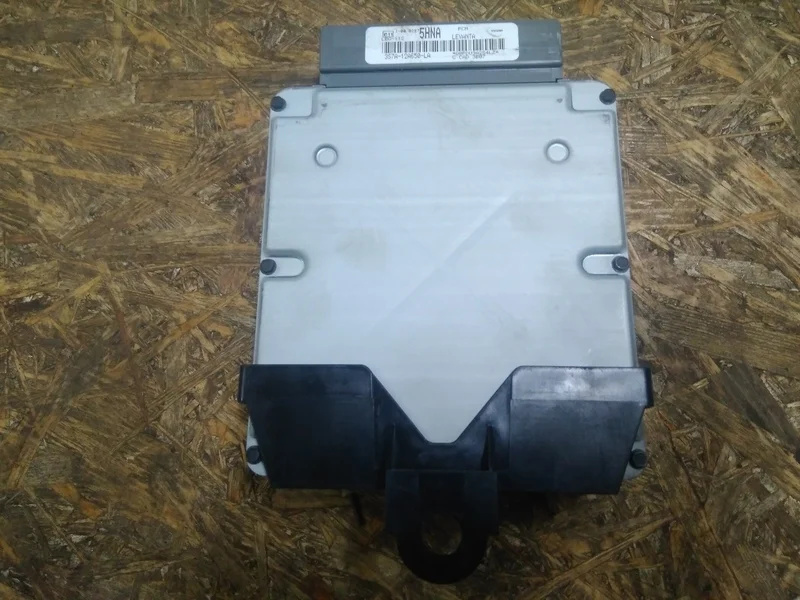 Блок управления двигателем Ford Mondeo 3