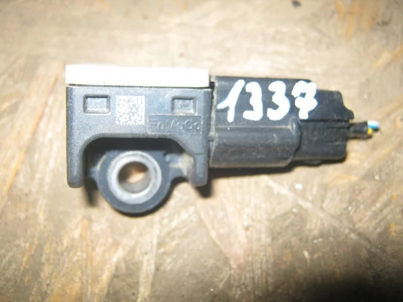 Датчик удара Ford Focus 3