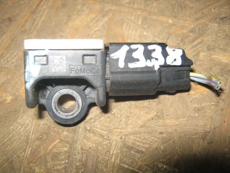 Датчик удара Ford Focus 3