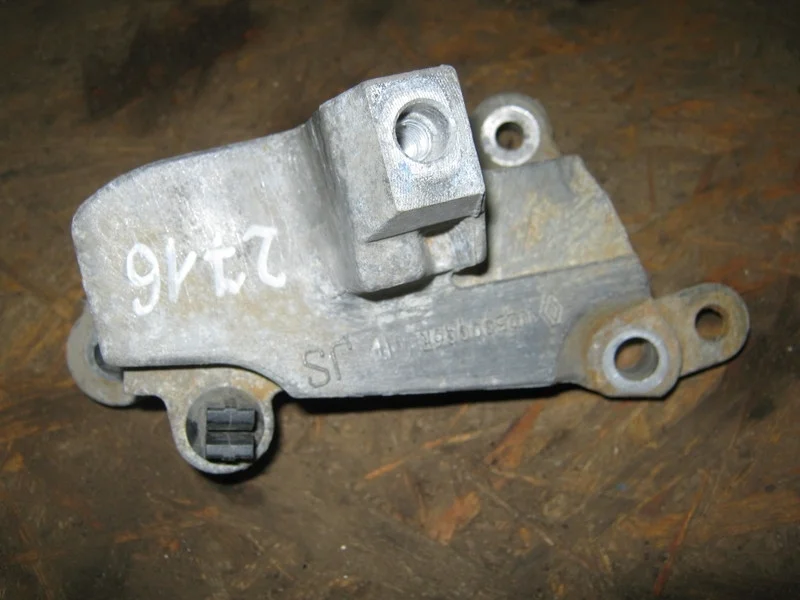 Кронштейн КПП Renault Grand Scenic 3