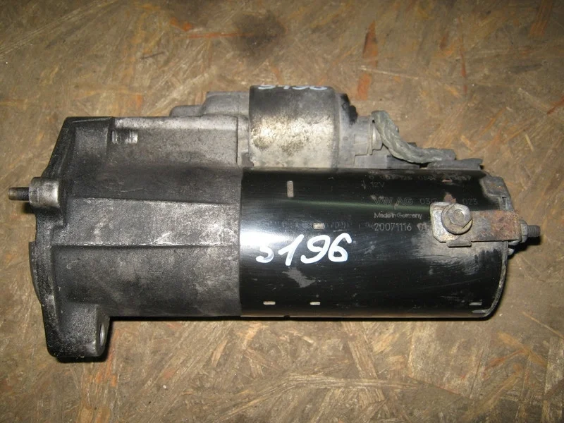 Стартер Audi A4 B7