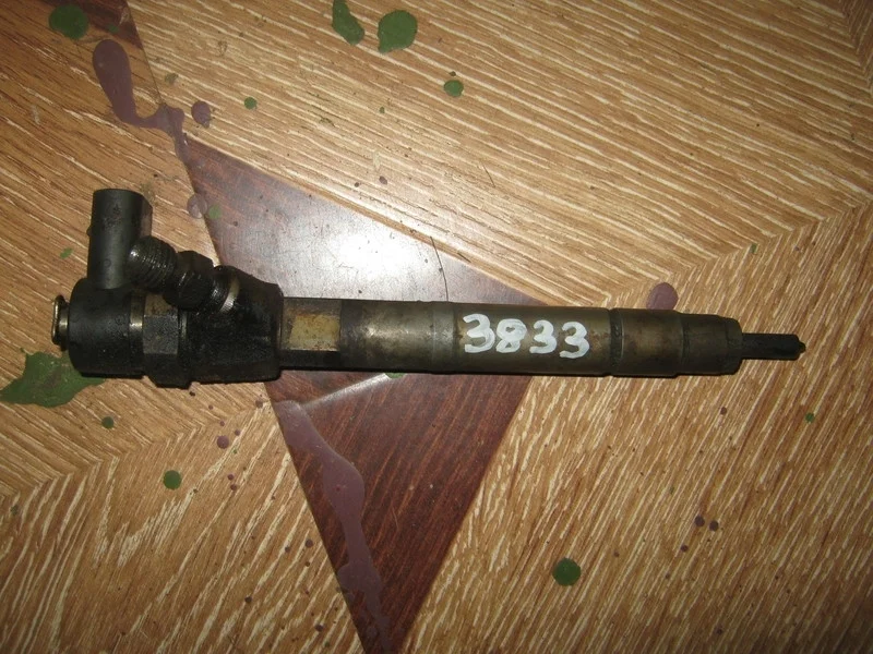 Топливная форсунка Mercedes-Benz W211