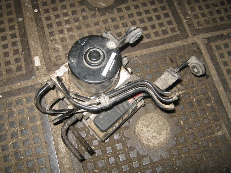 Блок ABS Ford Focus 2