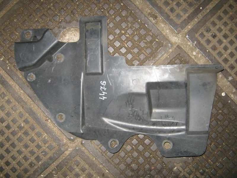 Пыльник двигателя Nissan Qashqai J10