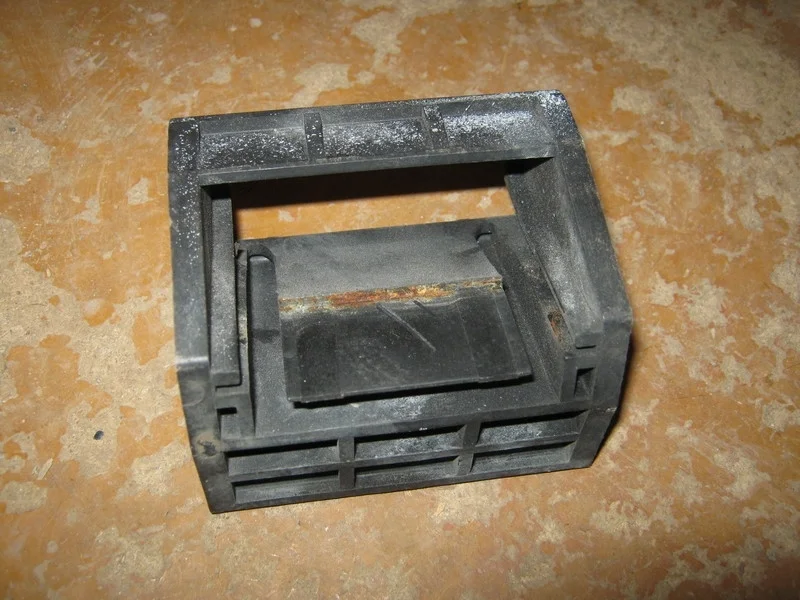 Крепление радиатора BMW X5 E70