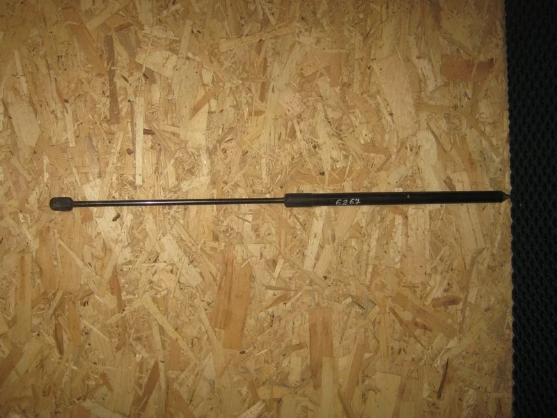 Амортизатор капота Renault Megane 3