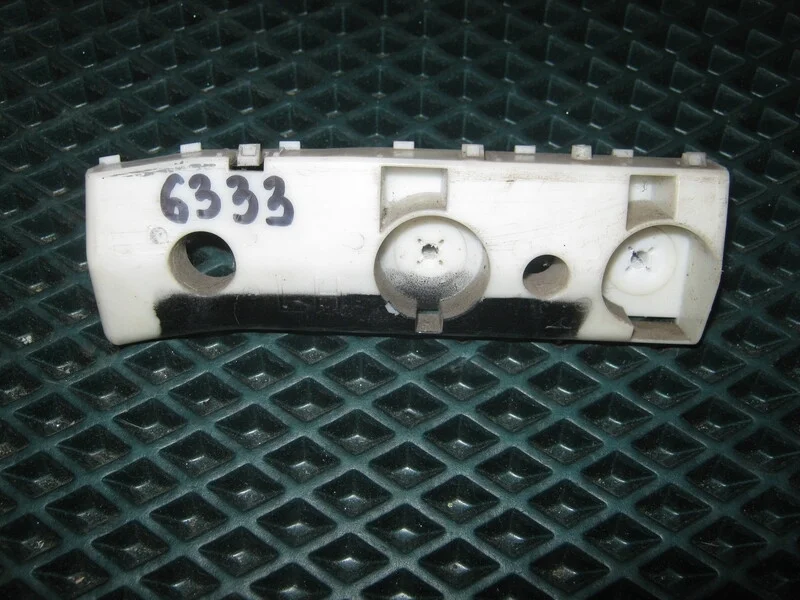 Кронштейн заднего бампера левый Nissan X-Trail T31