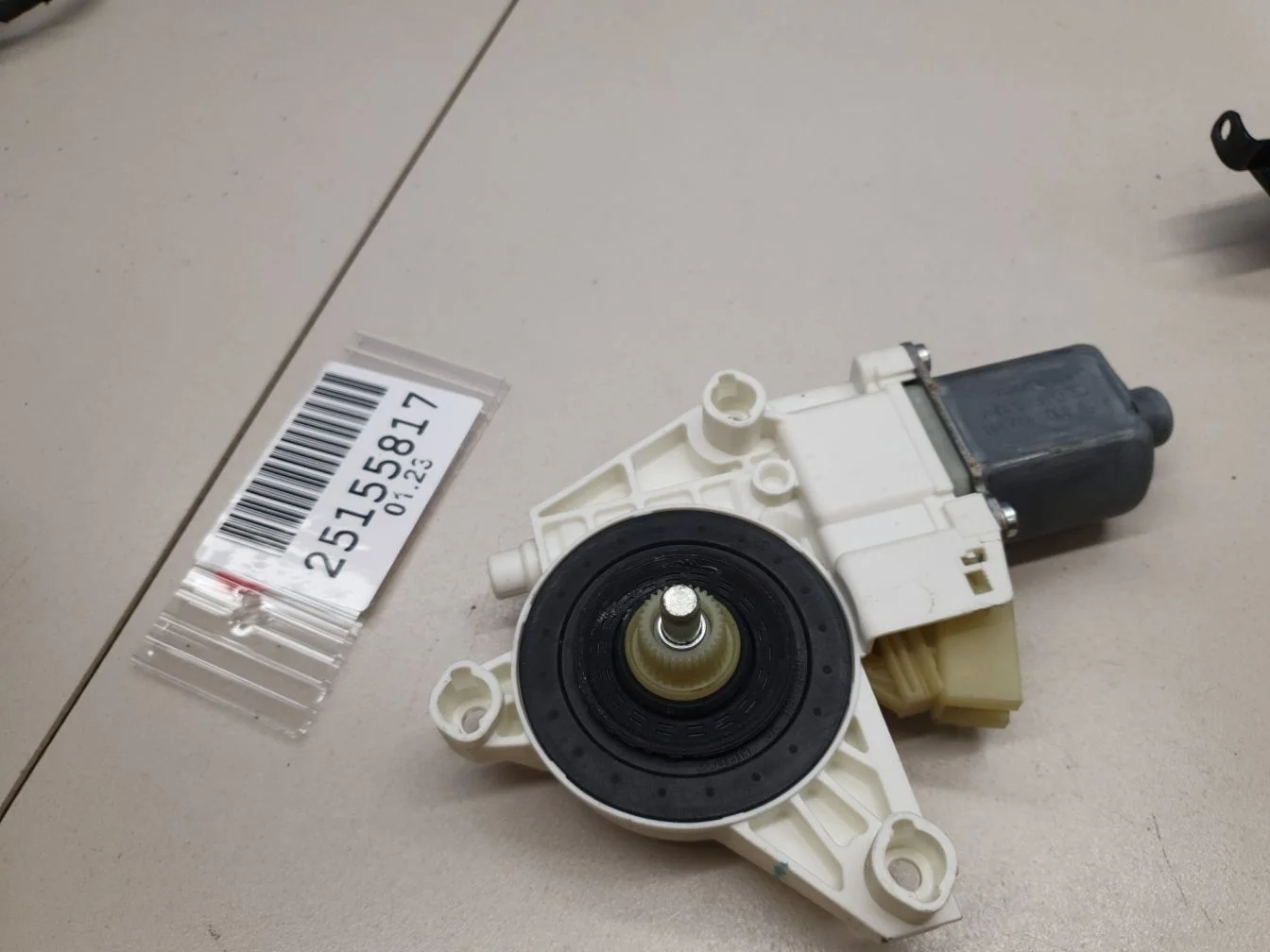 Моторчик стеклоподъёмника задний левый для Mercedes GL-klasse X164 2006-2012