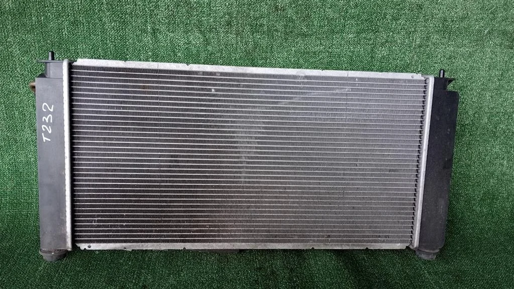Б.у. радиатор охлаждения TOYOTA CELICA ZZT230 TOYOTA CELICA ZZT230