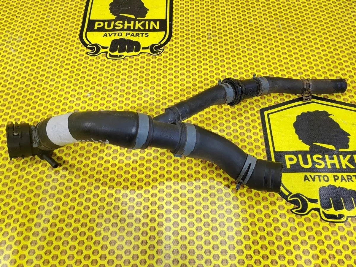 Фланец системы охлаждения Skoda Octavia 2018 3B0122291B A7 CWVA