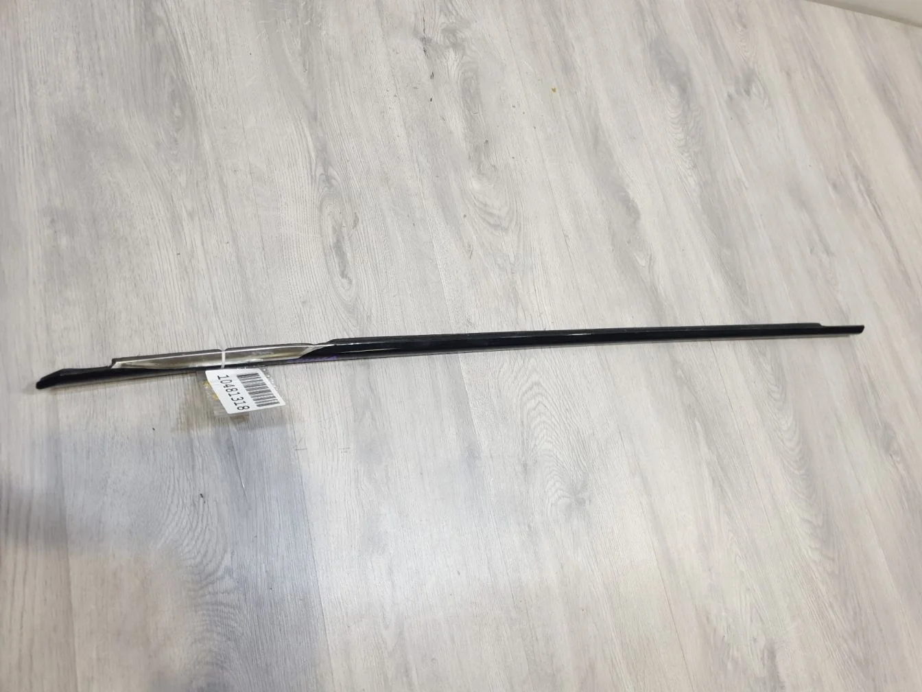 Молдинг стекла передней левой двери для BMW 5 F10 2009-2017