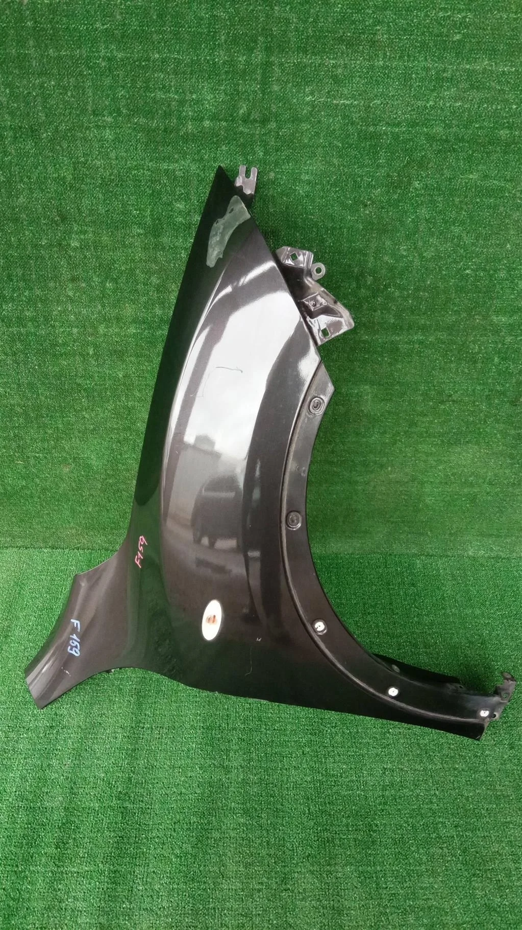 Б.у. крыло NISSAN JUKE F15E NISSAN JUKE F15E