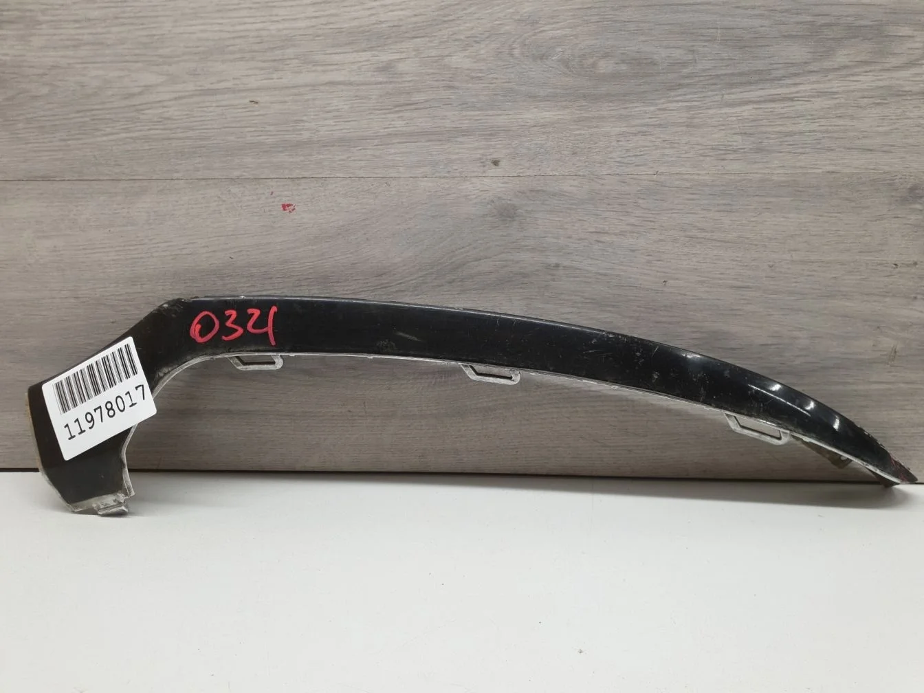 Молдинг переднего бампера правый для Mercedes C-klasse W205 2014-