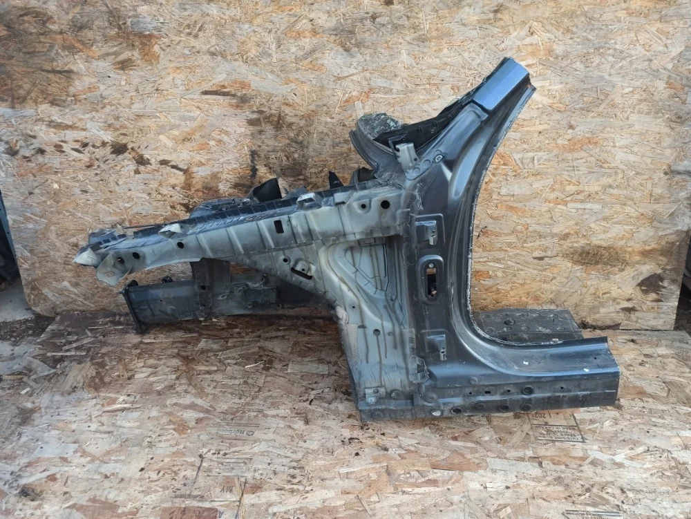 Четверть BMW x1 E84