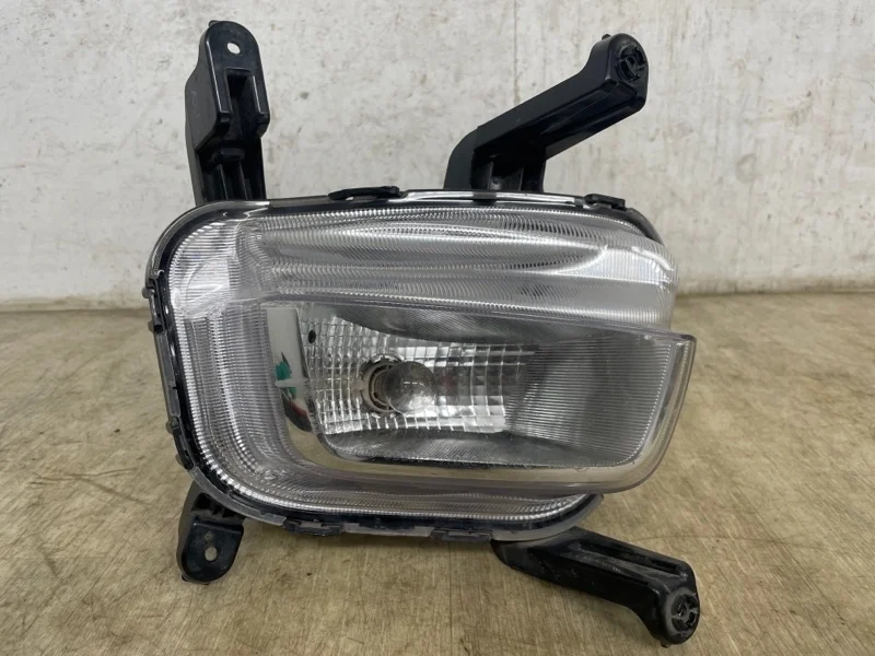Фара противотуманная KIA RIO 2015 922084Y000 1.4, передняя правая