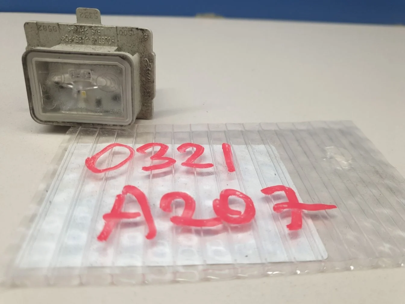 Фонарь подсветки номерного знака для Mercedes E-klasse C207 Coupe 2009-2016