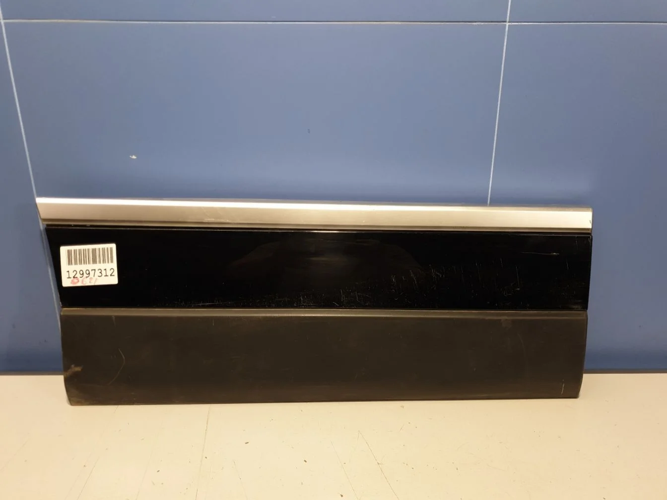 Молдинг двери правый задний для Land Rover Range Rover 2012-